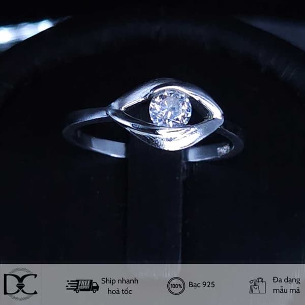Nhẫn bạc Dazzy Charm hình con mắt đính đá 4 ly